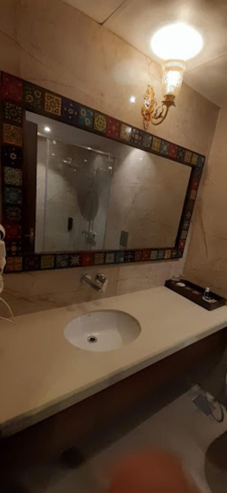 Laxminarayan Club & Resort Vadodara Ngoại thất bức ảnh