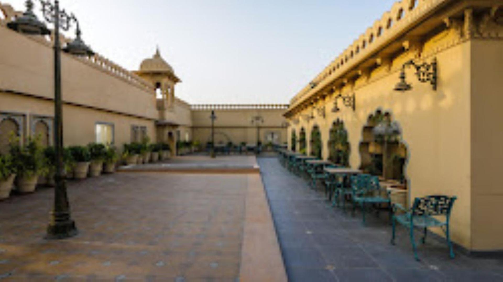 Laxminarayan Club & Resort Vadodara Ngoại thất bức ảnh